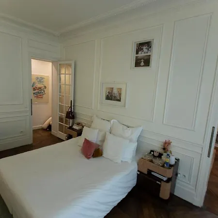Charming Haussmannien Apt Near Monceau Park Apartment *