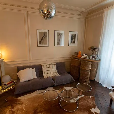Charming Haussmannien Apt Near Monceau Park *
