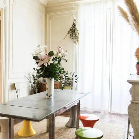 Charming Haussmannien Apt Near Monceau Park Paris