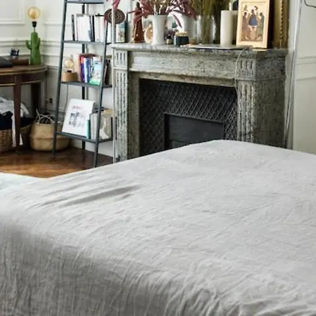 Charming Haussmannien Apt Near Monceau Park Parigi